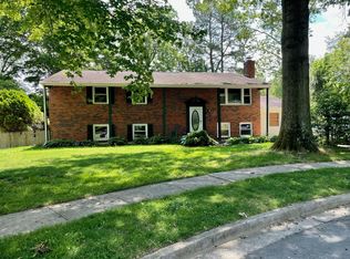 6207 Kersey Ct, Burke, VA 22015