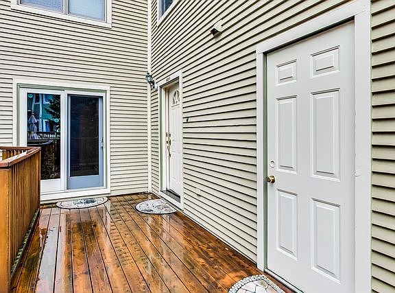 3rd image of 413 Wisconsin Ave #C