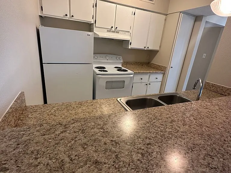 6687-3 Whispering Oak Pl — Photo 4