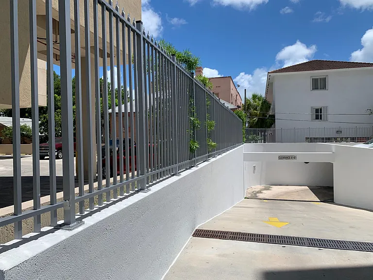 Vista del Rio Apartments — Photo 12