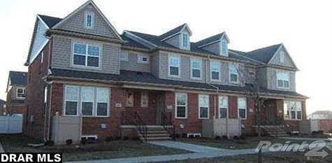1st image of 647 Vinewood St #4