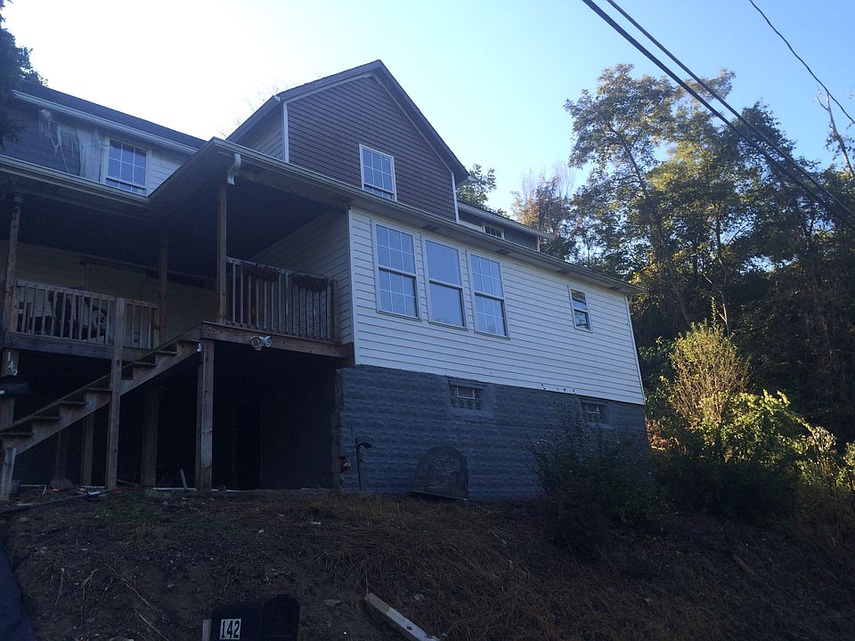 2nd image of 142 Piersol Ave