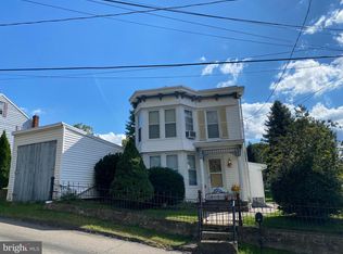 22 Caroline Ave, Pottsville, PA 17901