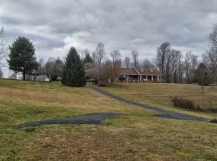 219 Summit Dr, Jonesborough, TN 37659