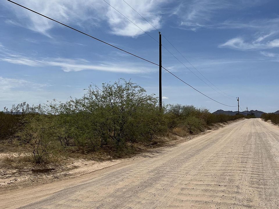 2nd image of 16033 W Scrub Brush Rd