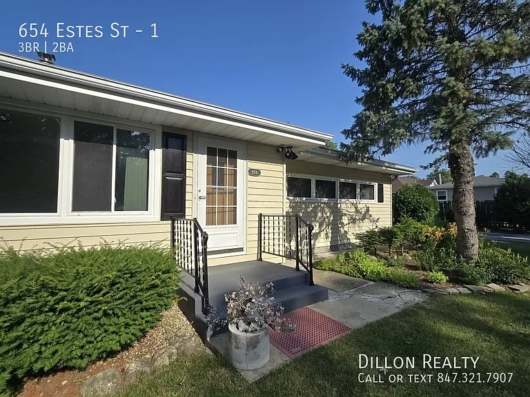 654 Estes St #1 — Photo 16