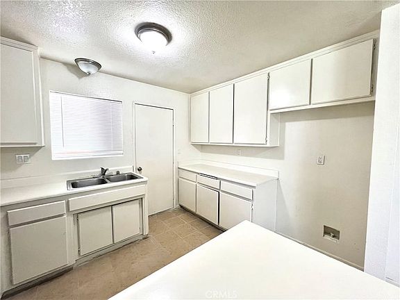 4th image of 16214 Juniper St APT 1A