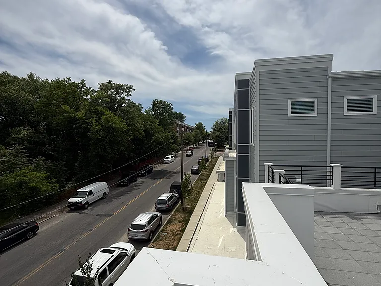 903 Bainbridge St #B — Photo 19
