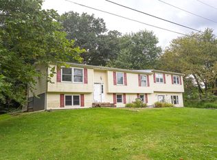 1886 New Hackensack Rd, Poughkeepsie, NY 12603