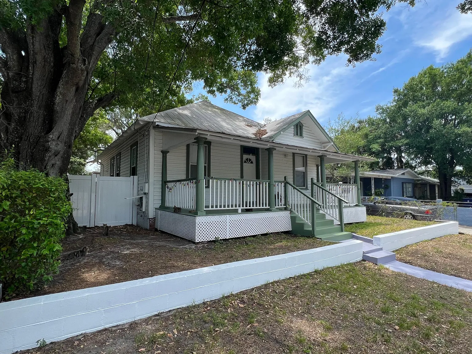 3 bed, 1000 sqft, $3,000 — Photo 3