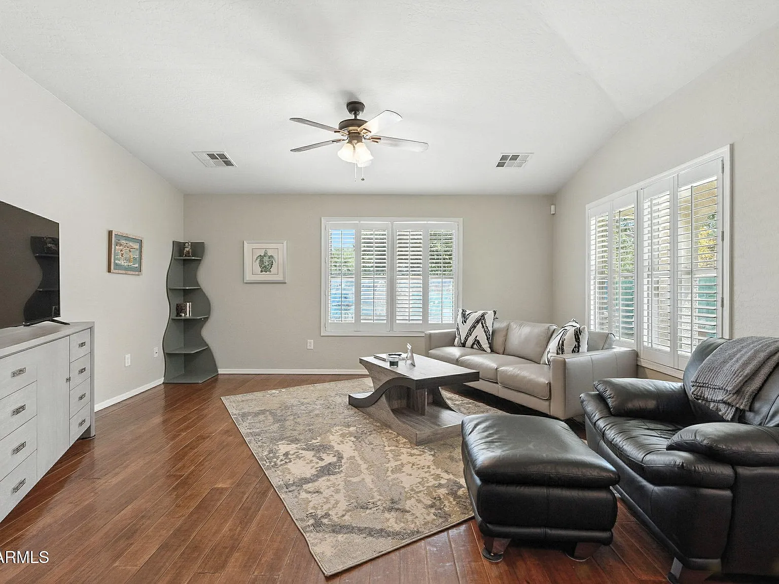 3 bed, 2.0 bath, 1670 sqft, $2,975 — Photo 4