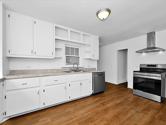 5th image of 1351 Goehler Rd SE