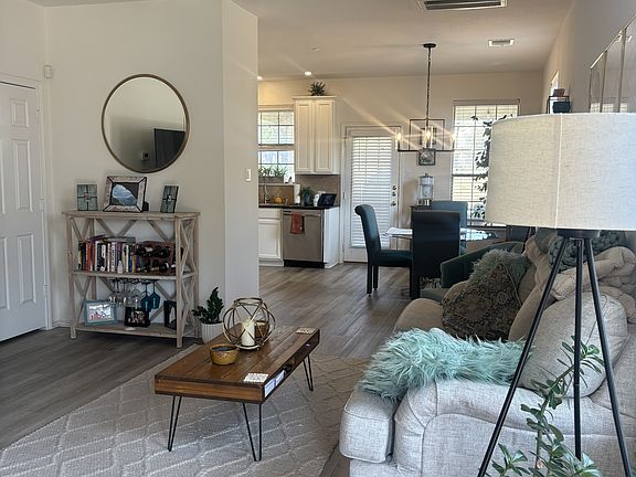 2nd image of 9201 Brodie Ln