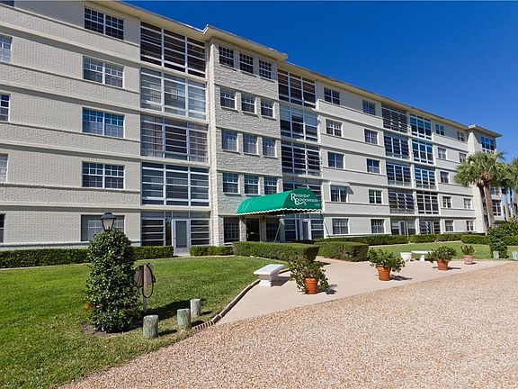 2nd image of 2333 Indian River Blvd APT 401