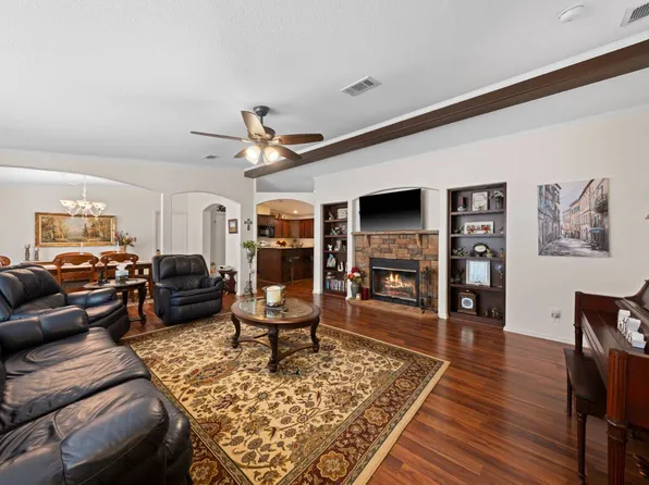 125 Monarch Dr, Kerrville, TX 78028