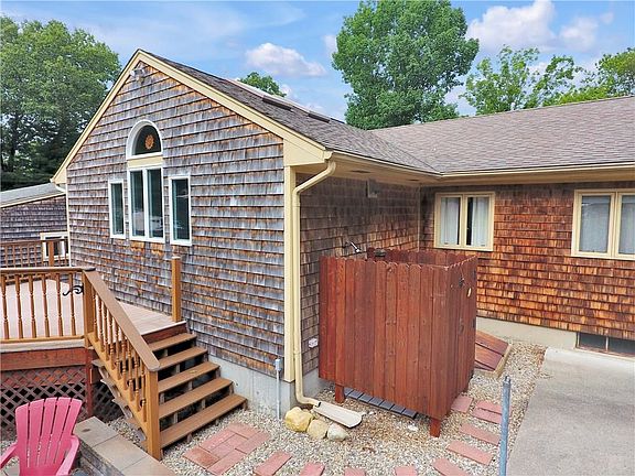 4th image of 114 Hopkins Ave