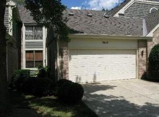 2613 Burton Dr, Westchester, IL