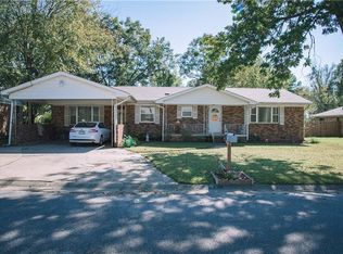 121 Van Buren Dr, Charleston, AR 72933