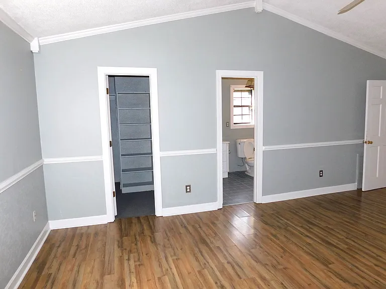 2128 Red Banks Rd N — Photo 17