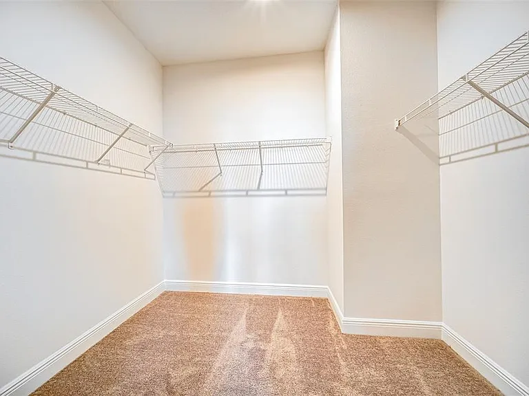 7035 Nemours Pkwy — Photo 17