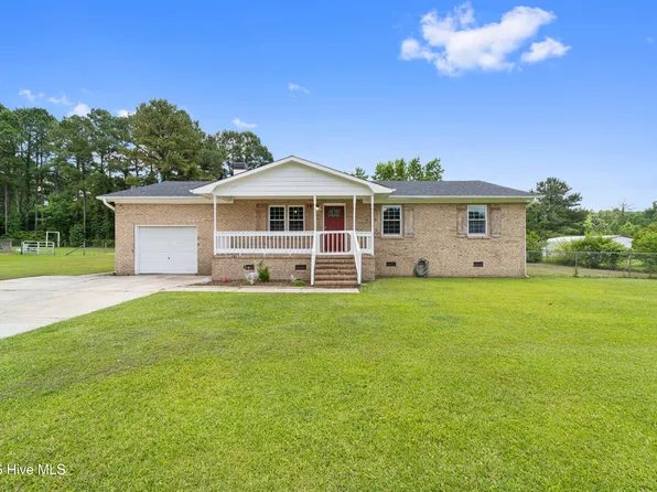 108 Quail Hollow Dr, Jacksonville, NC 28540