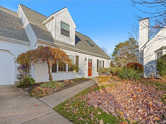2nd image of 10285 Orchard Hill Ln