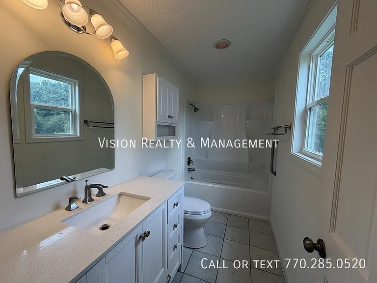 131 Hunters Way — Photo 12