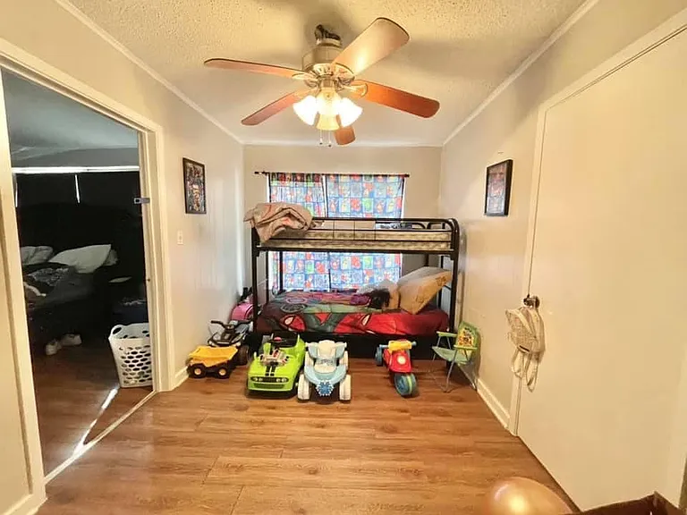 1011 Kane St — Photo 8