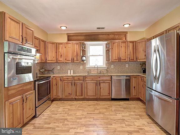 5th image of 5074 Twinbrook Run Dr