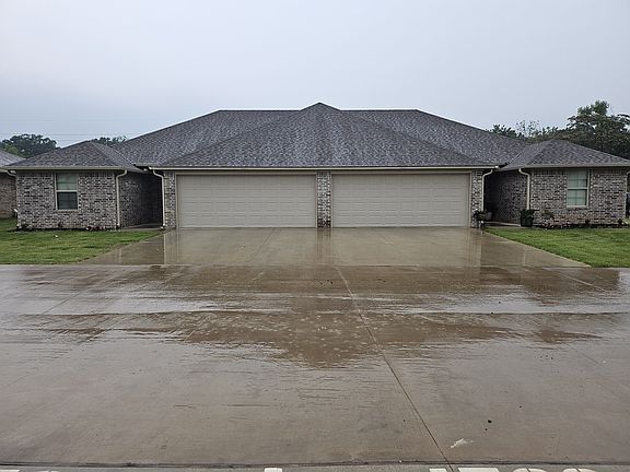 2nd image of 6860-6896 Lakeridge Dr #20