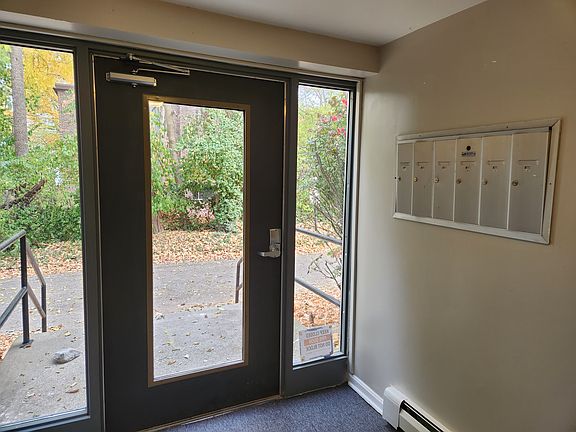 3rd image of 1809 Mears Ave #2