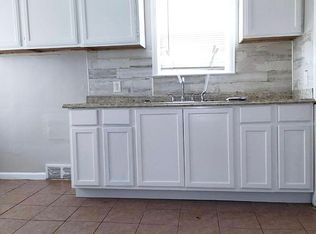 19179 Kelly Rd, Grosse Pointe, MI 48224