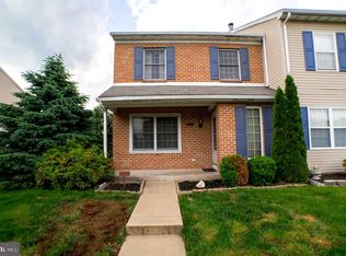 1233 Pine Ridge Dr, Perkiomenville, PA 18074