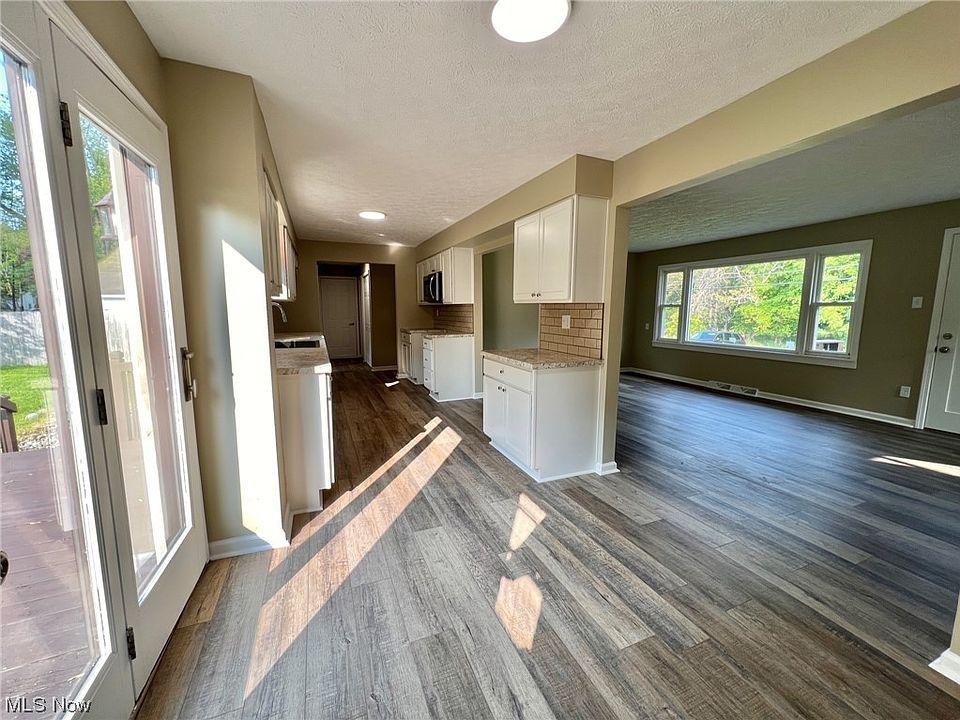 1014 Newton St, Tallmadge, OH 44278 Zillow