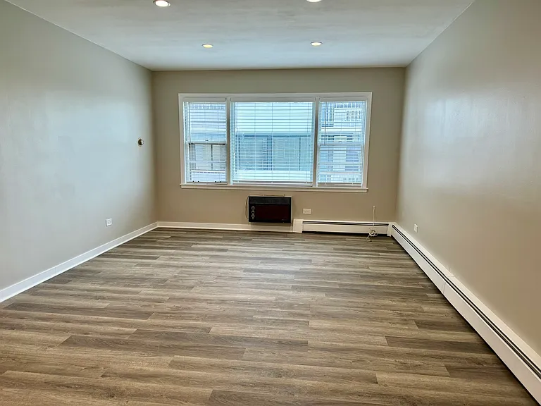 938 North Blvd #402 — Photo 9