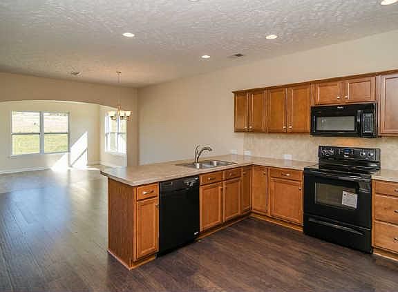5th image of 1046 Middleton Lane L #141-lot 144