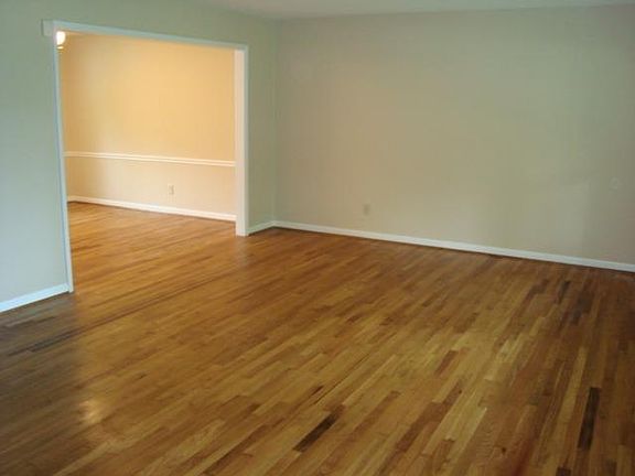 5th image of 7415 Fourwinds Dr