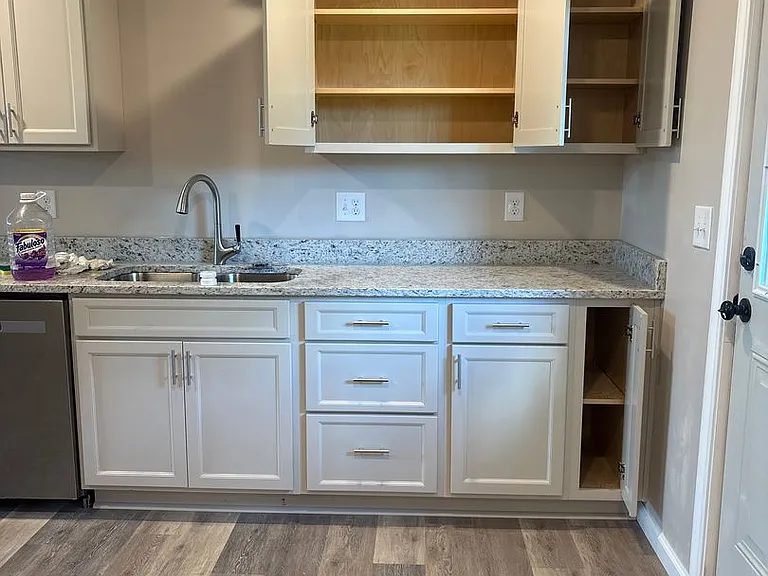 542 Lexington Dr — Photo 4