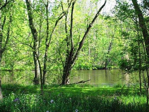 4th image of 5967 Grand River Dr