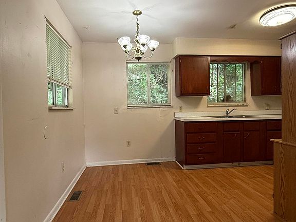 3rd image of 229 McClure Cir