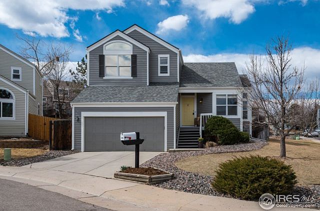 1st image of 946 Larkspur Ln