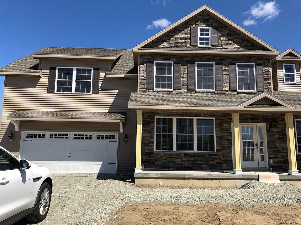 1st image of 16 Basswood Ct