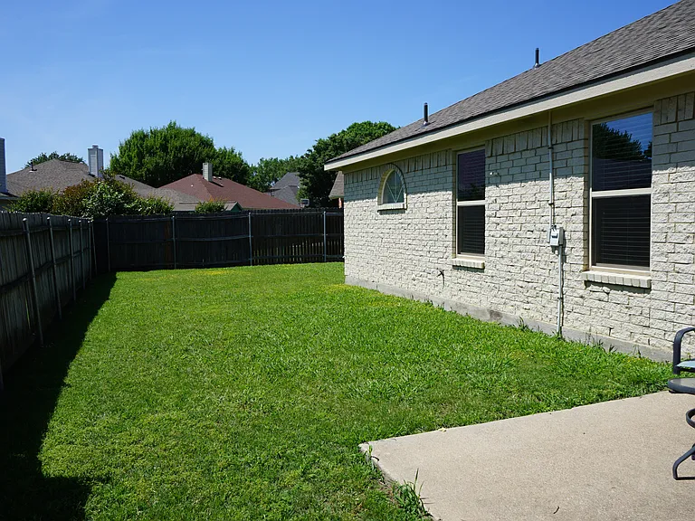 6322 Woolwich Dr — Photo 14