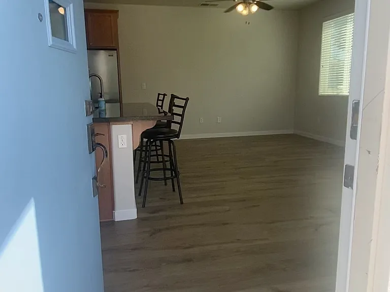 Bridgeway Dr — Photo 18