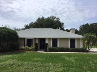 2435 Summitview Dr, Lakeland, FL 33813