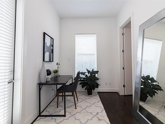 3rd image of 3010 Dolores Park Ln