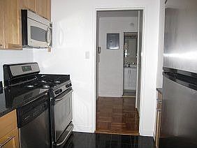 3rd image of 435 E 79th St APT 4L