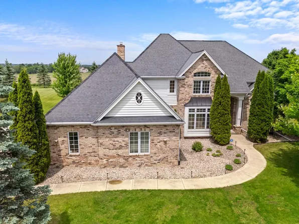 7740 West Rolling Field DRIVE, Mequon, WI 53097