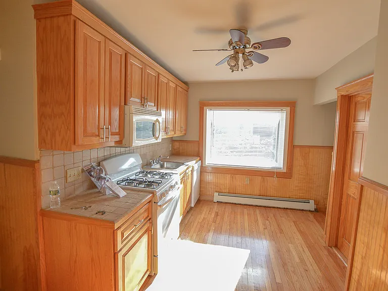 5A Lorenzo St #1 — Photo 2
