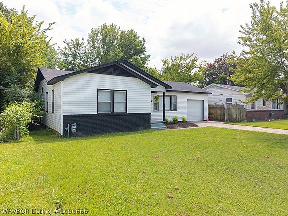 5th image of 3610 Bradley Dr
